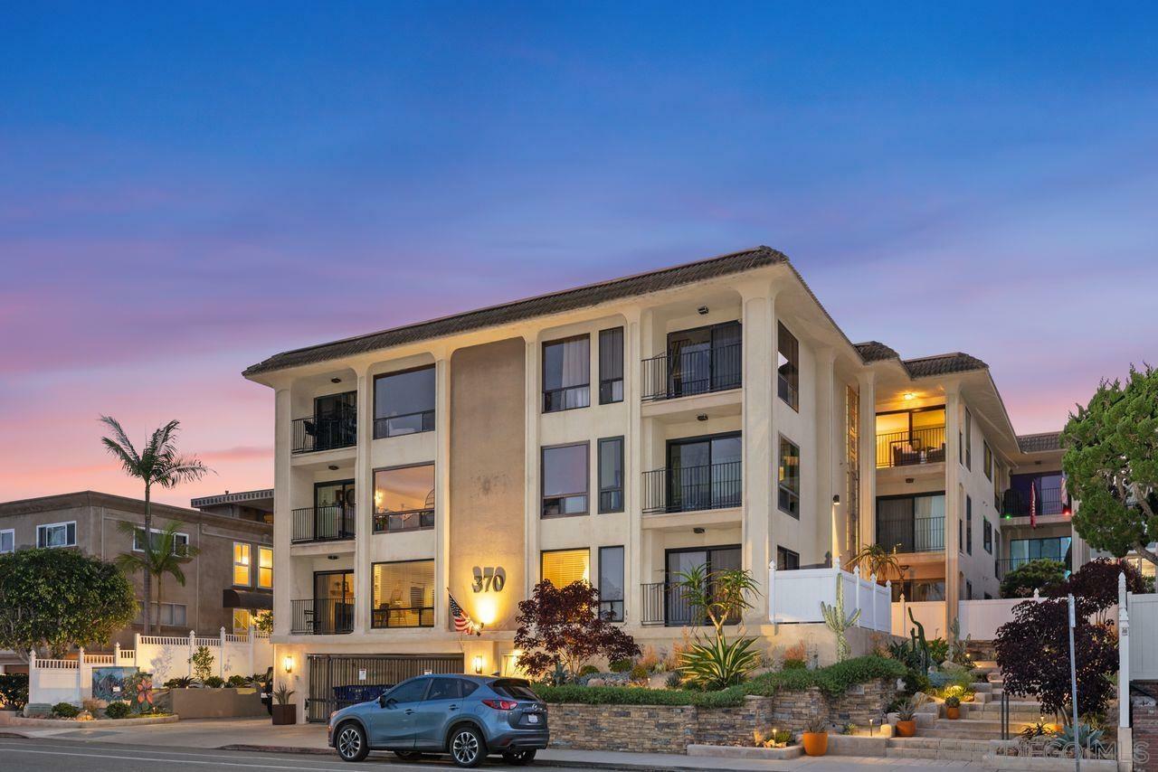 Property Photo: 370 Rosecrans St 302 CA 92106