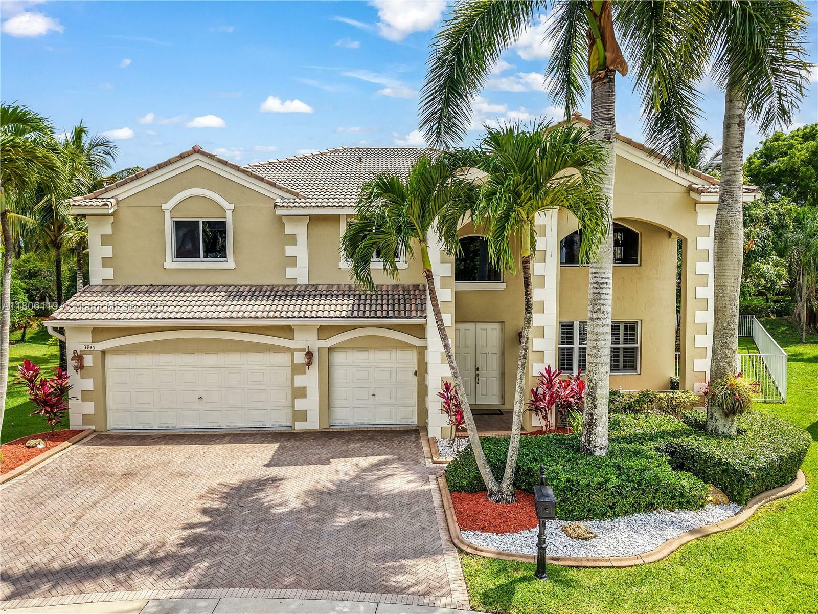Property Photo: 3945 Heron Ridge Ln FL 33331