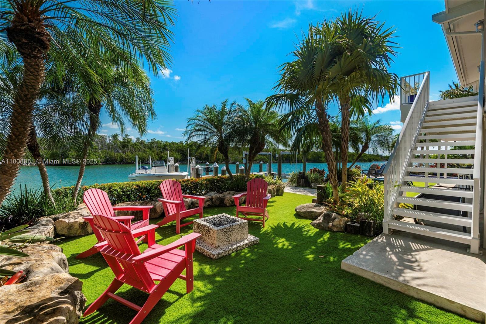 Property Photo: 195 Kahiki Dr 0 FL 33070