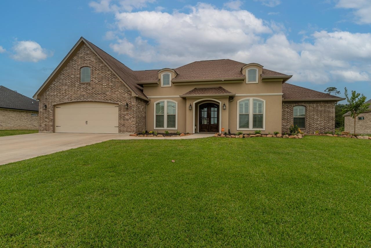 108 Colonial Estates Dr.  Bridge City TX 77611 photo