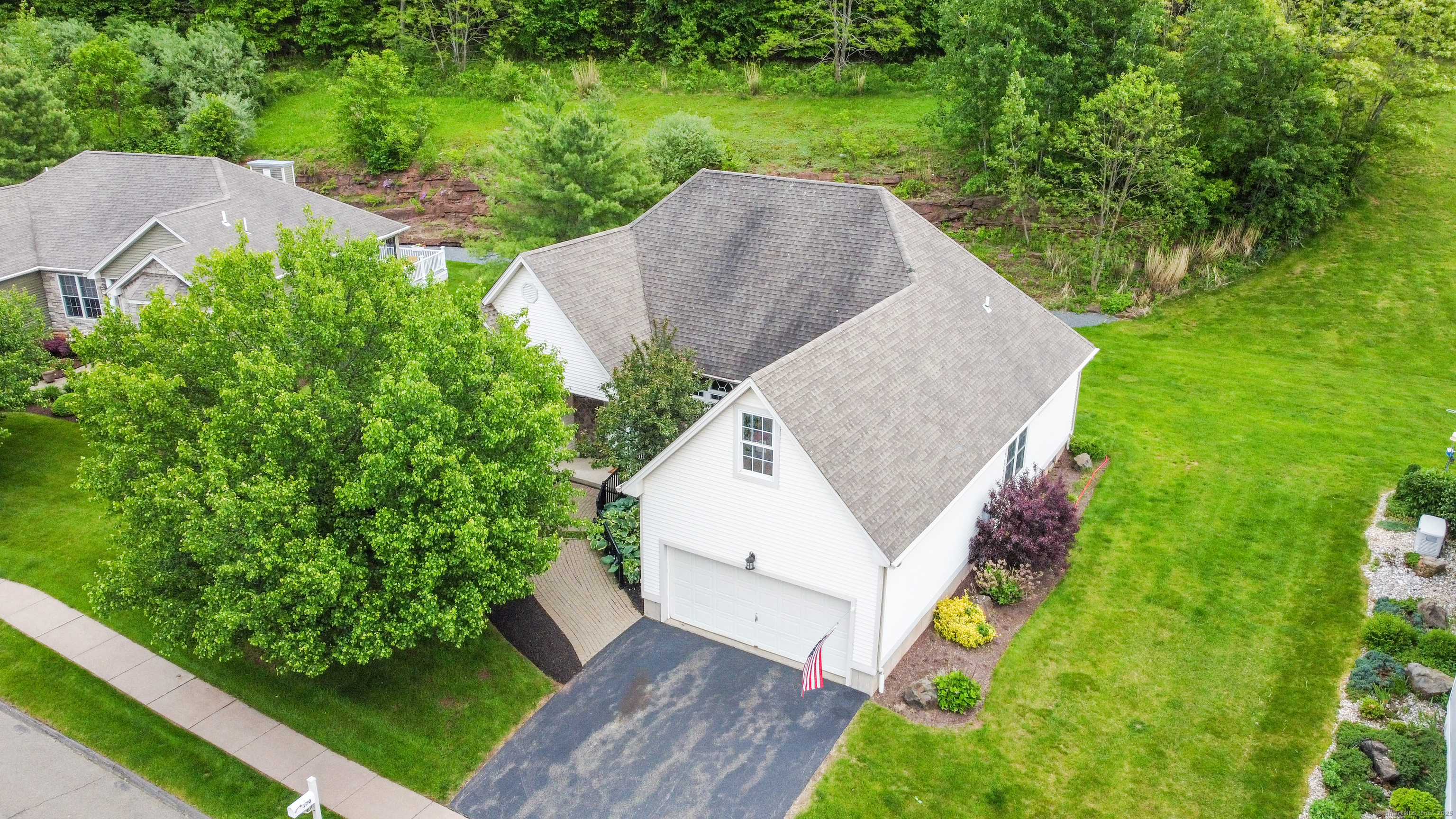 Property Photo: 170 Rosewood Lane 170 CT 06037
