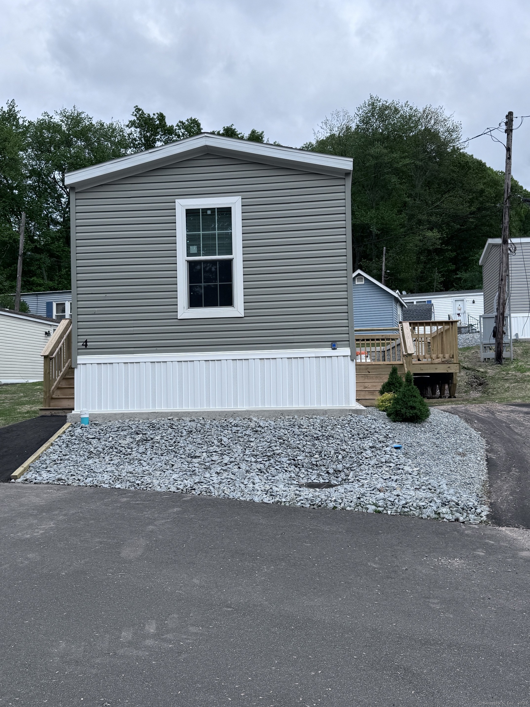 Property Photo: 4 North Terrace CT 06066