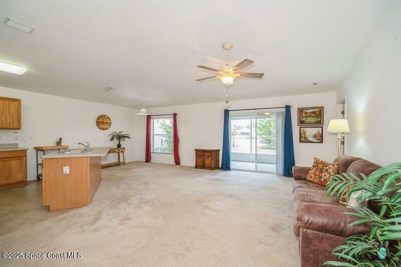 Property Photo: 1332 Tarton Way FL 32926