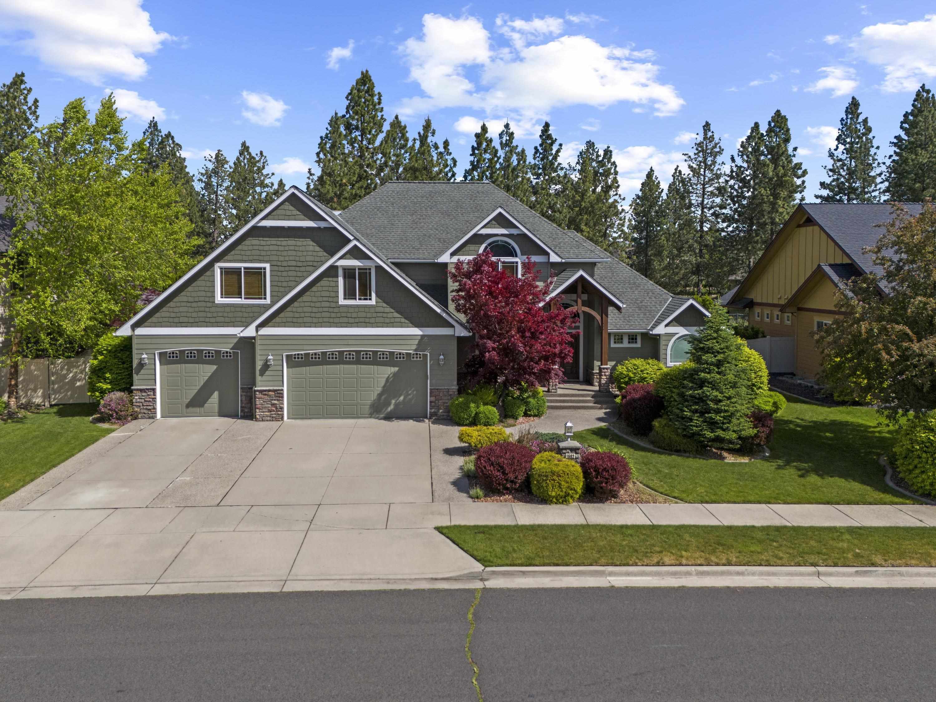 Property Photo: 1602 W Panorama Ave WA 99208