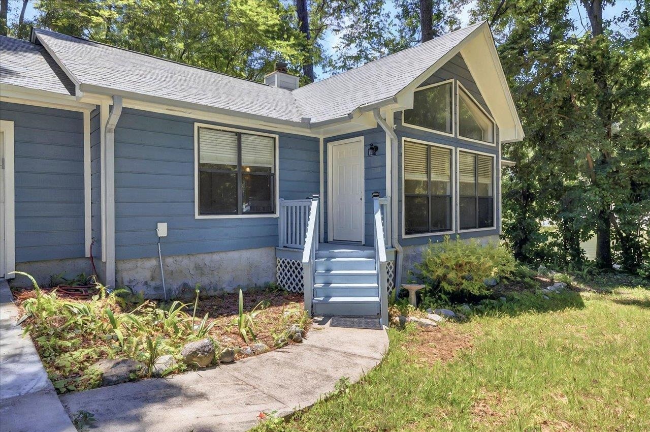 Property Photo: 1646 Folkstone Road FL 32312