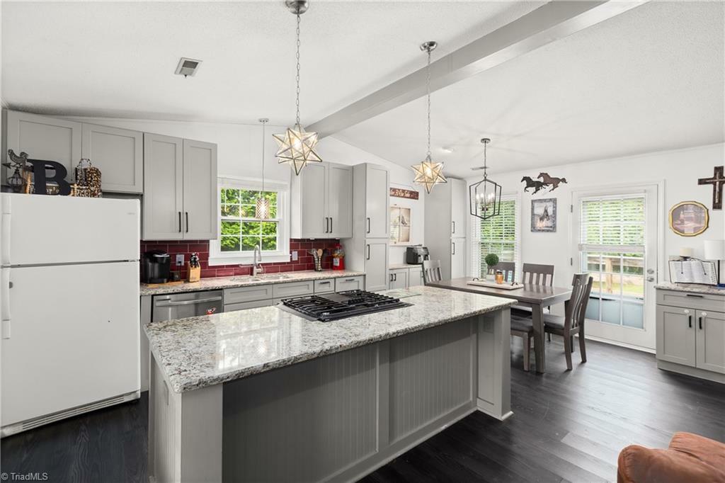 Property Photo: 1118 Still Meadows Lane NC 27021