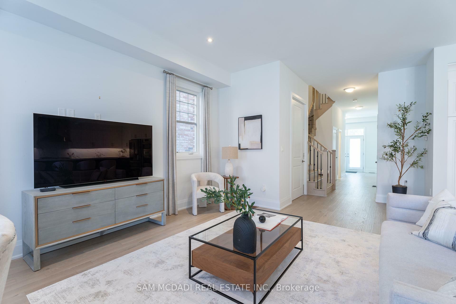 Property Photo: 1949 Barbertown Road ON L5M 2G9