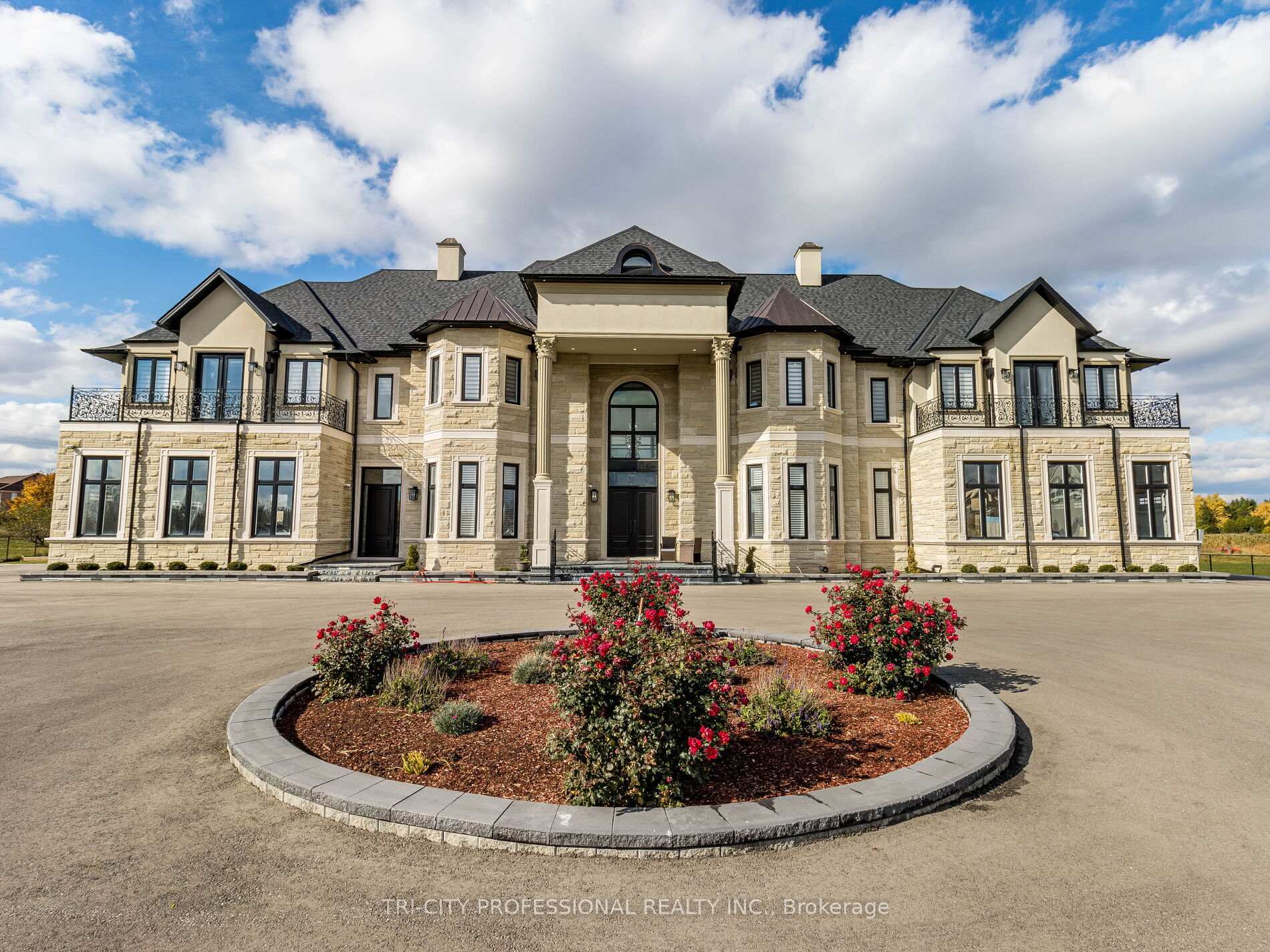 Property Photo: 27 Morris Court ON L6P 0G7