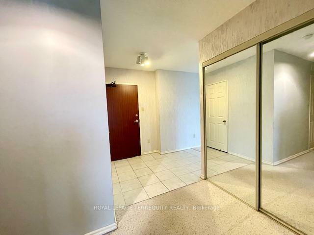 Property Photo: 100 County Court Boulevard 309 ON L6W 3X1