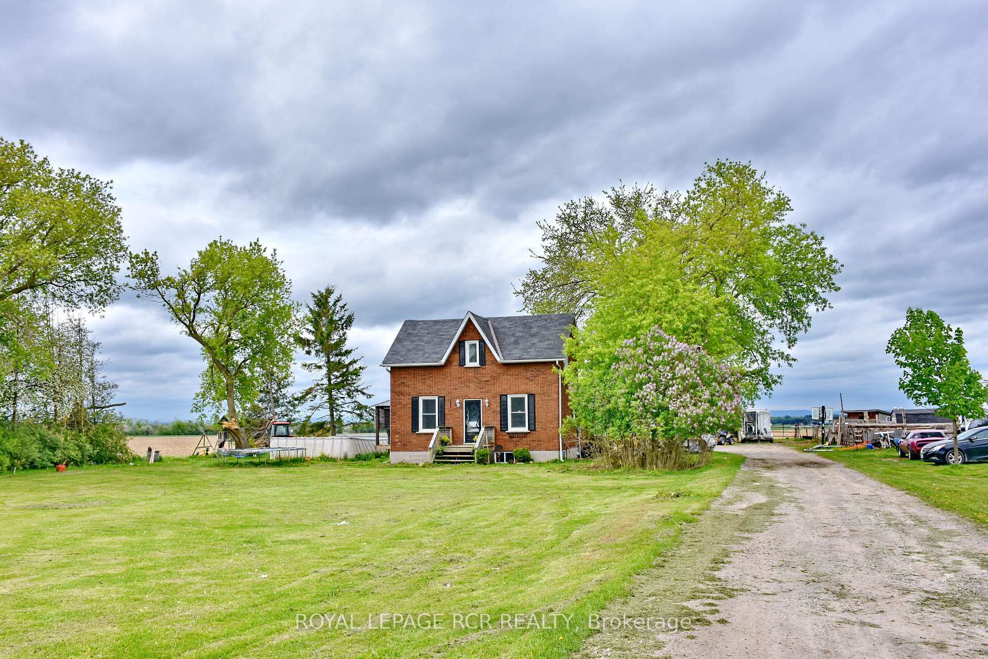 Property Photo: 2606 Crossland Road ON L0L 1P0