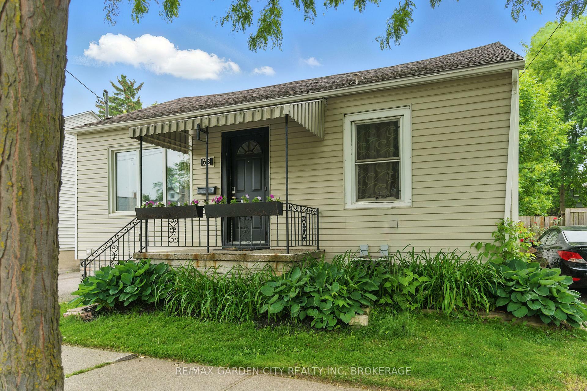 Property Photo: 68 Carlton Street ON L2R 1P8