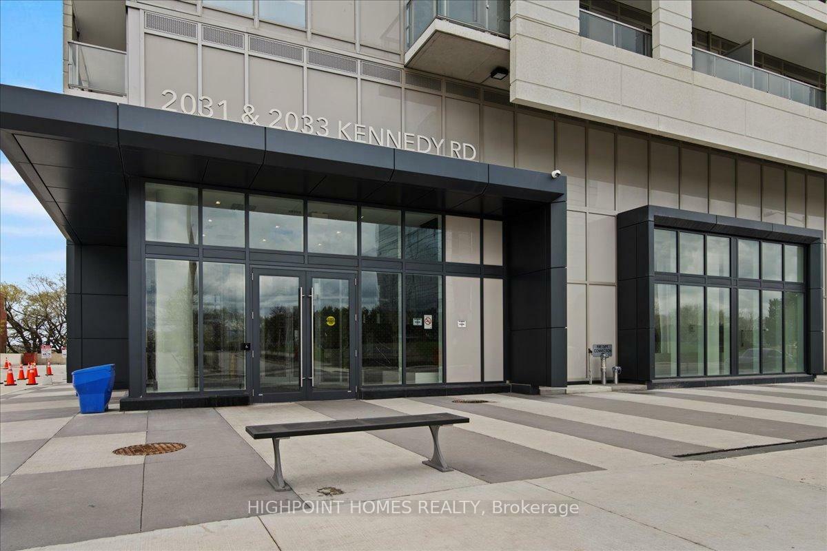 Property Photo: 2033 Kennedy Road 1605 ON M1T 0B9