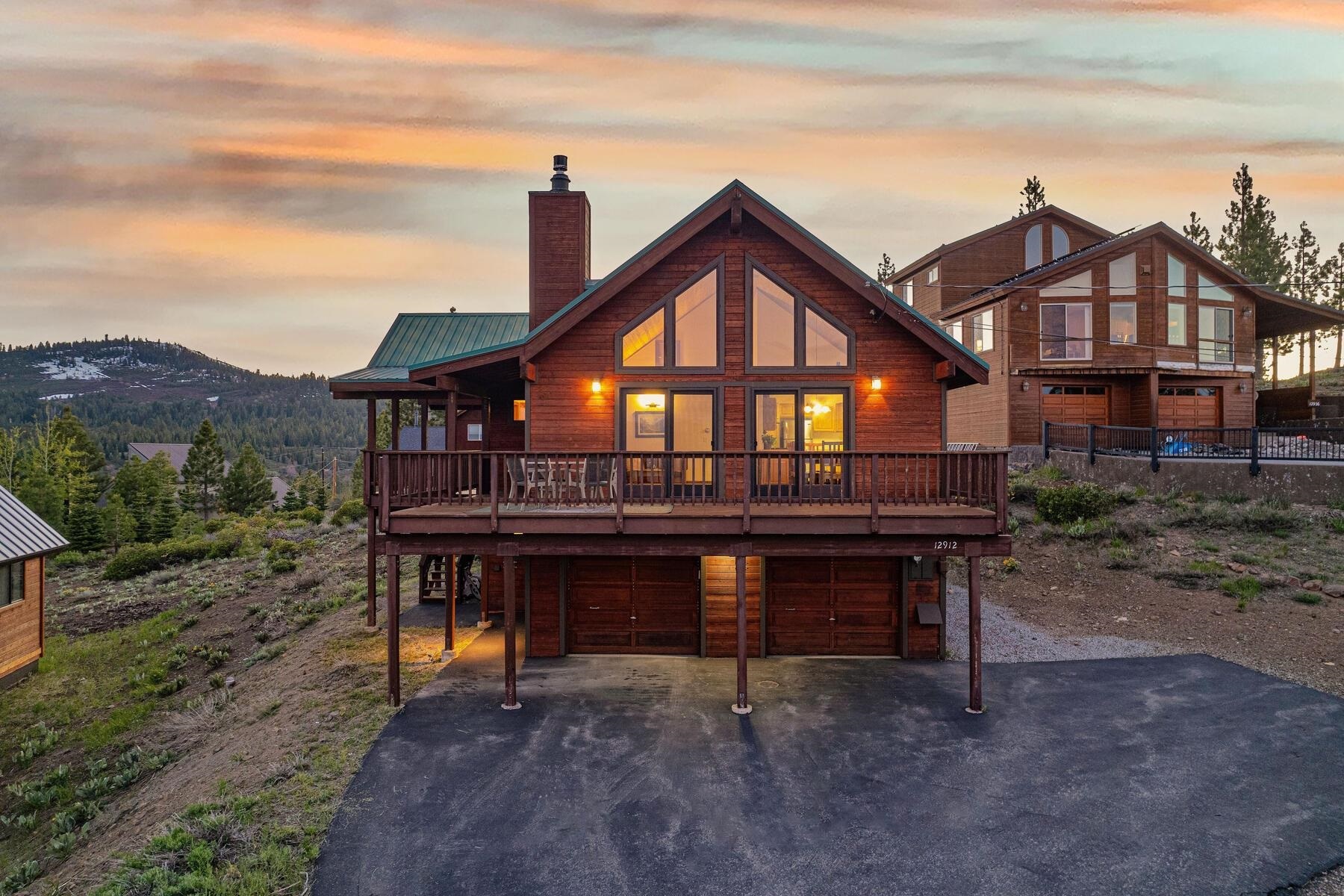 Property Photo: 12912 Pinnacle Loop CA 96161