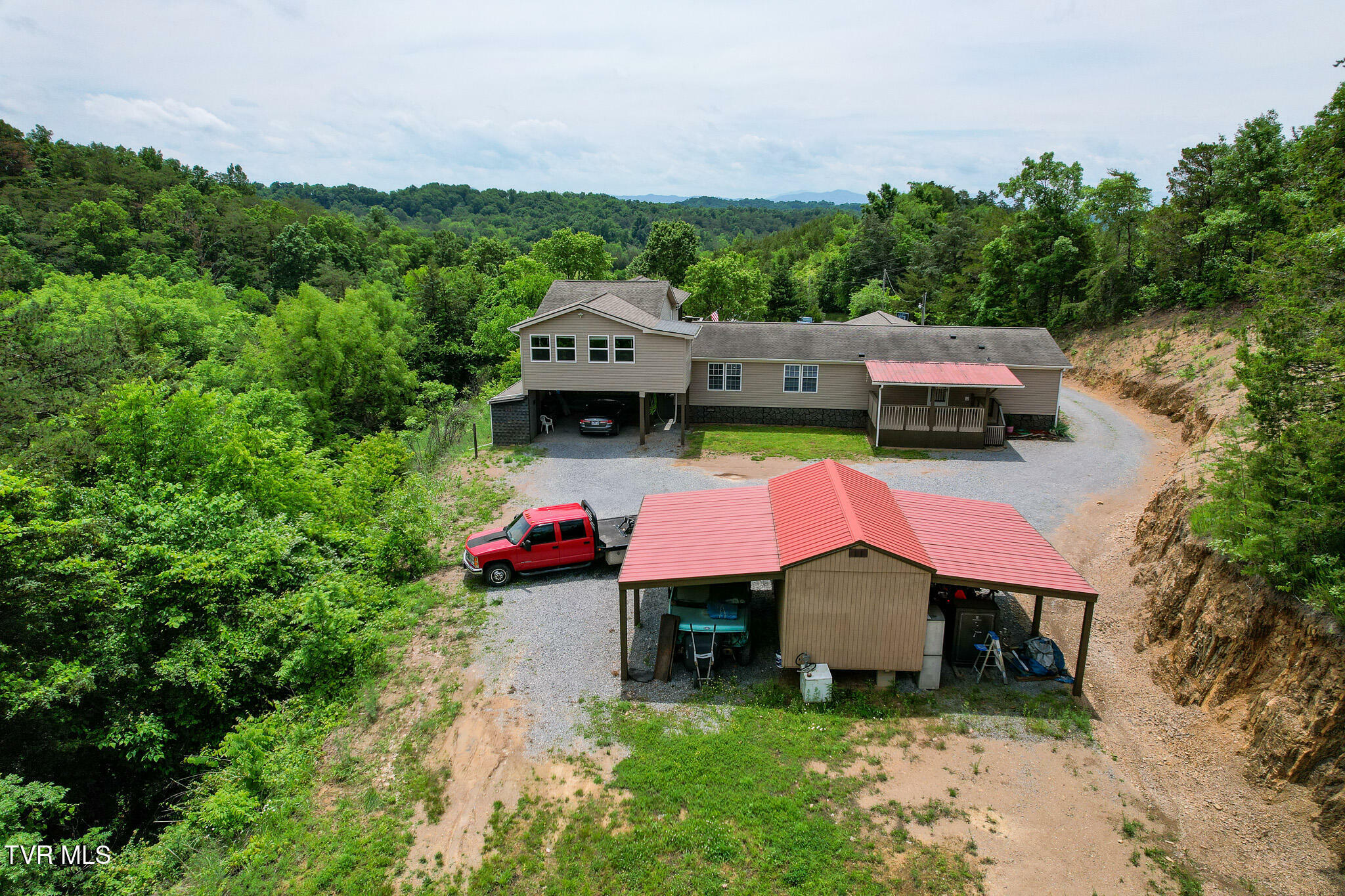 Property Photo: 558 Oakland Drive TN 37713