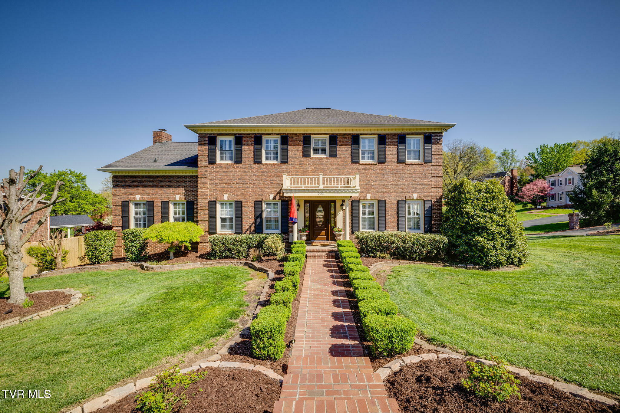 Property Photo: 2001 Springfield Avenue TN 37664