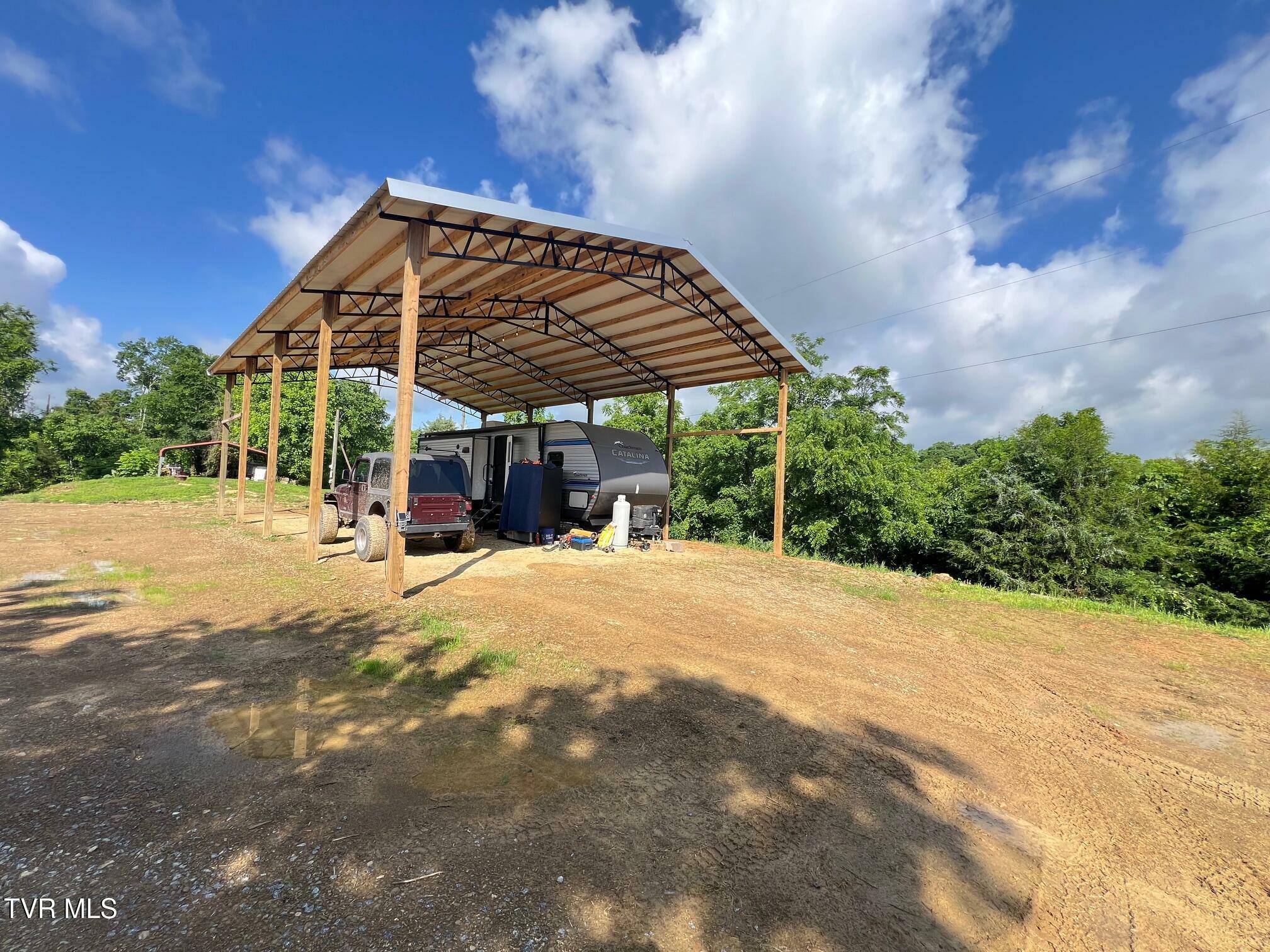 Property Photo: 168 Buzzard Roost Road TN 37711