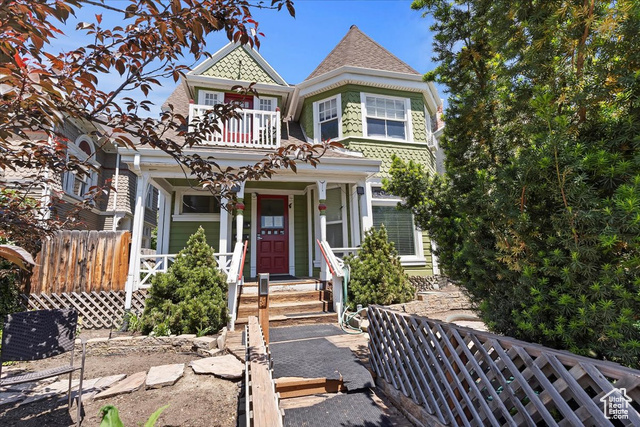 Property Photo: 827 E Third Ave N UT 84103