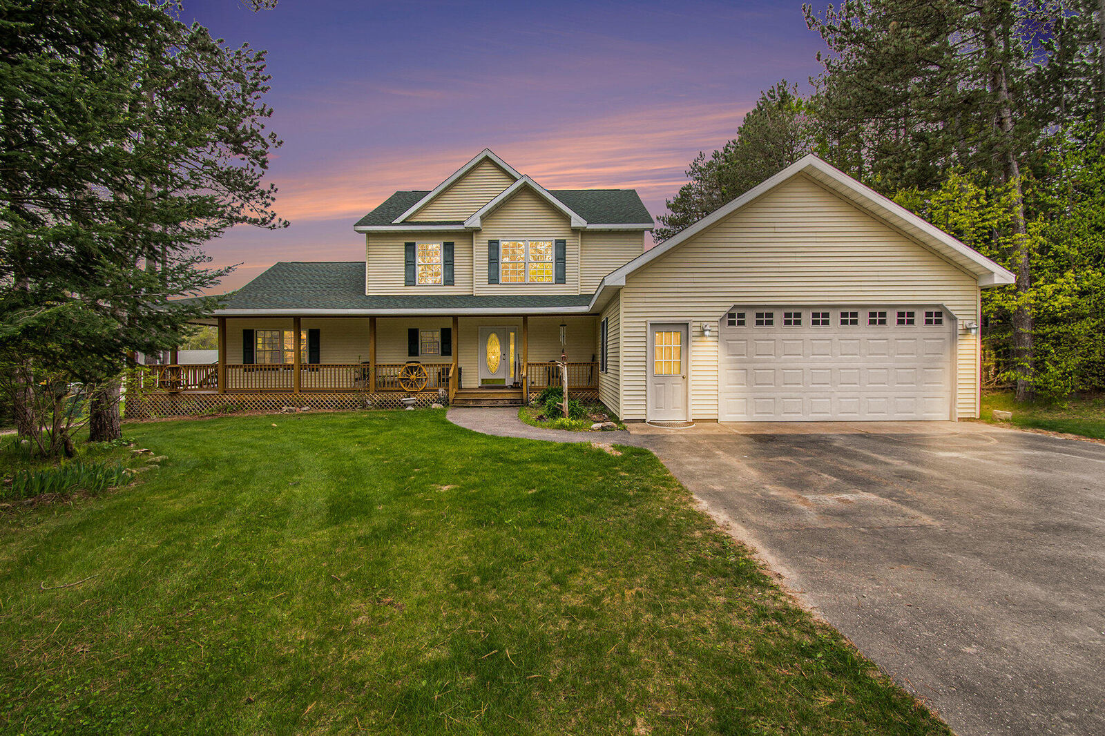 Property Photo: 10516 Munger Road MI 49705