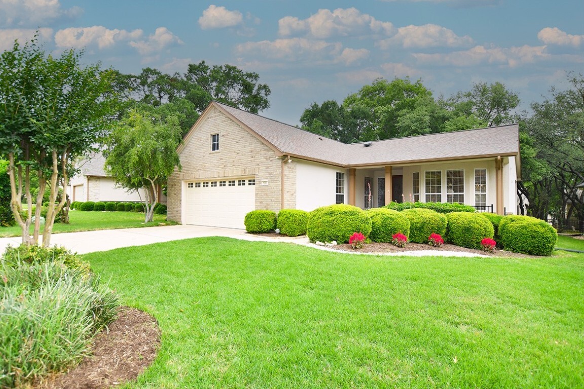Property Photo:  109 Ruellia Drive  TX 78633 