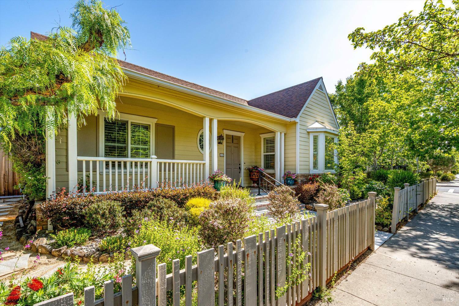 412 Saunders Drive  Sonoma CA 95476 photo