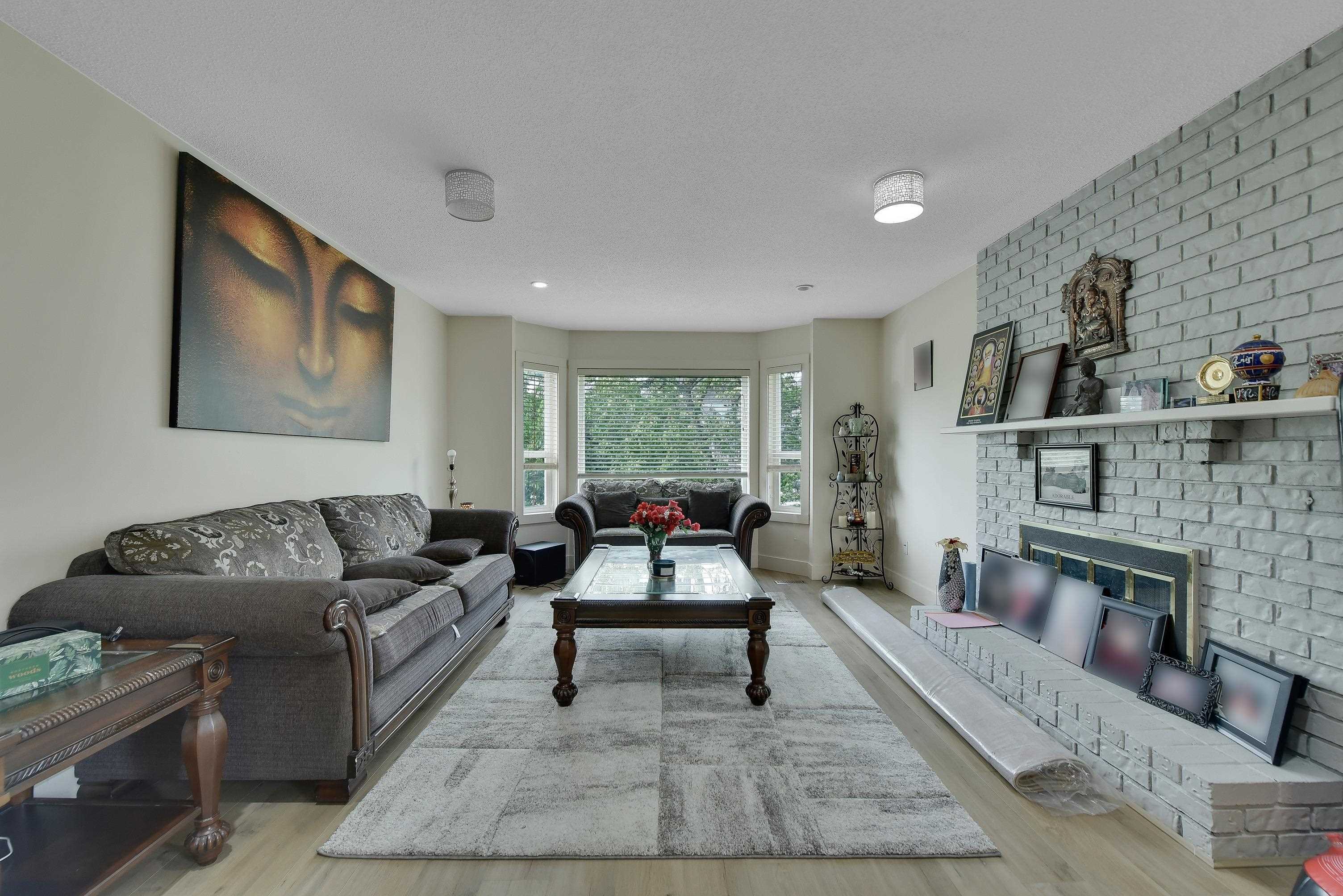 Property Photo: 15274 85 Avenue BC V3S 6J1