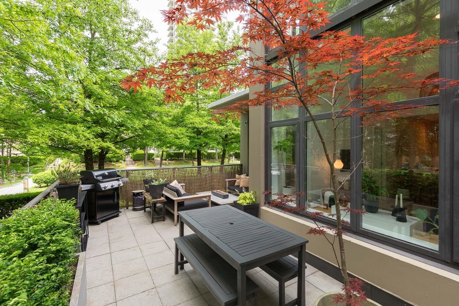 Property Photo: 2345 Madison Avenue Th20 BC V5C 0B4