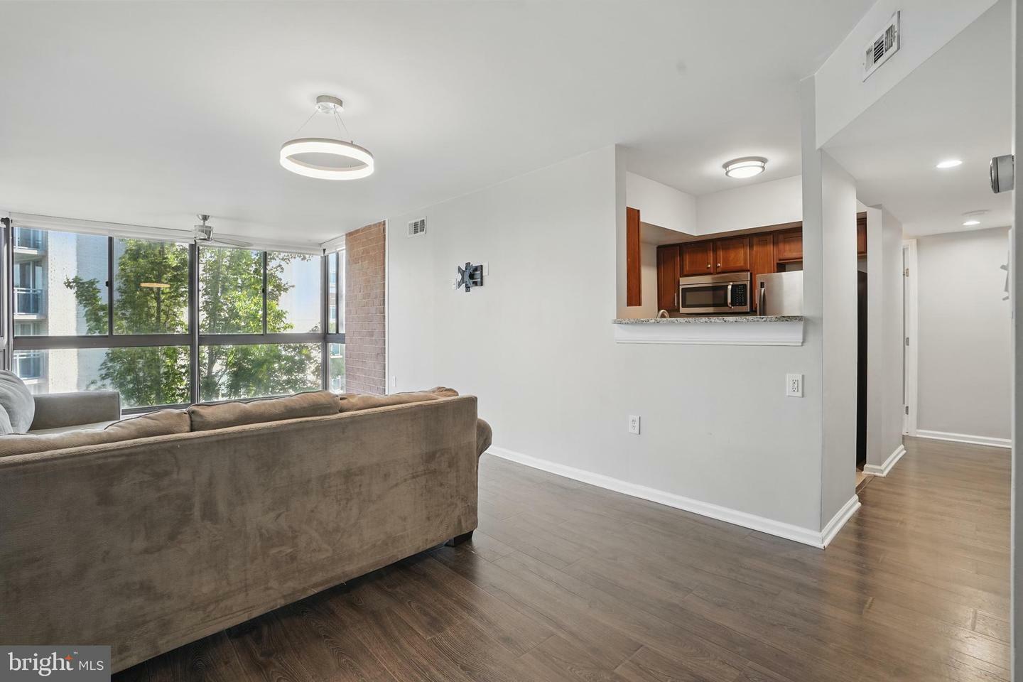 Property Photo: 1001 Randolph Street N 523 VA 22201
