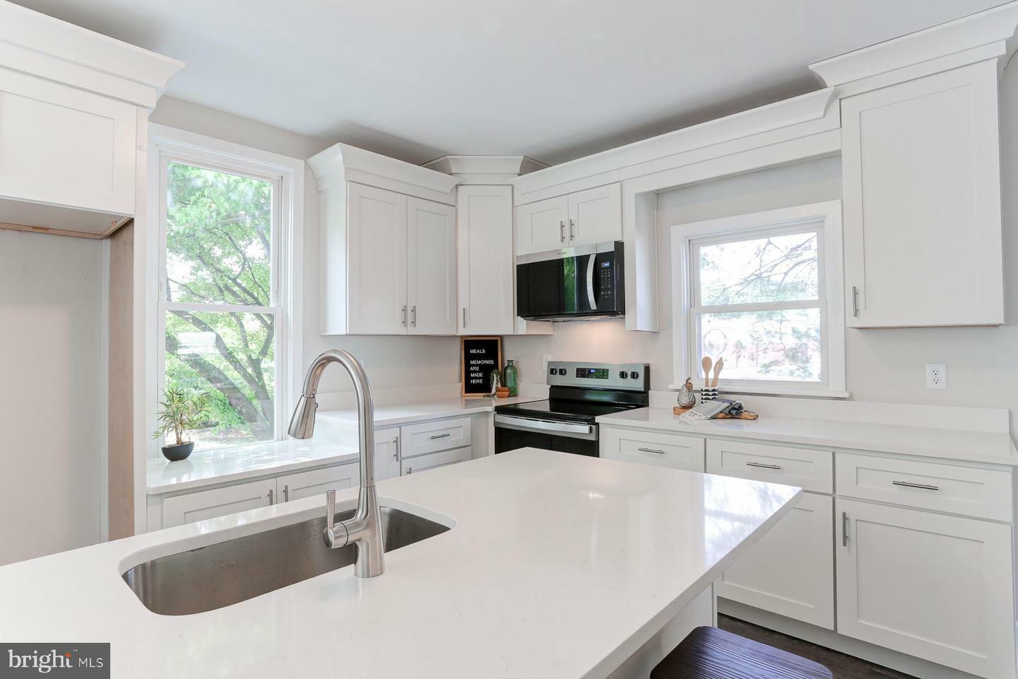 Property Photo: 267 S 12th Street PA 17042