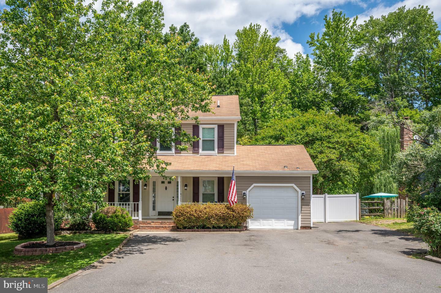 Property Photo: 11603 Enchanted Woods Way VA 22407