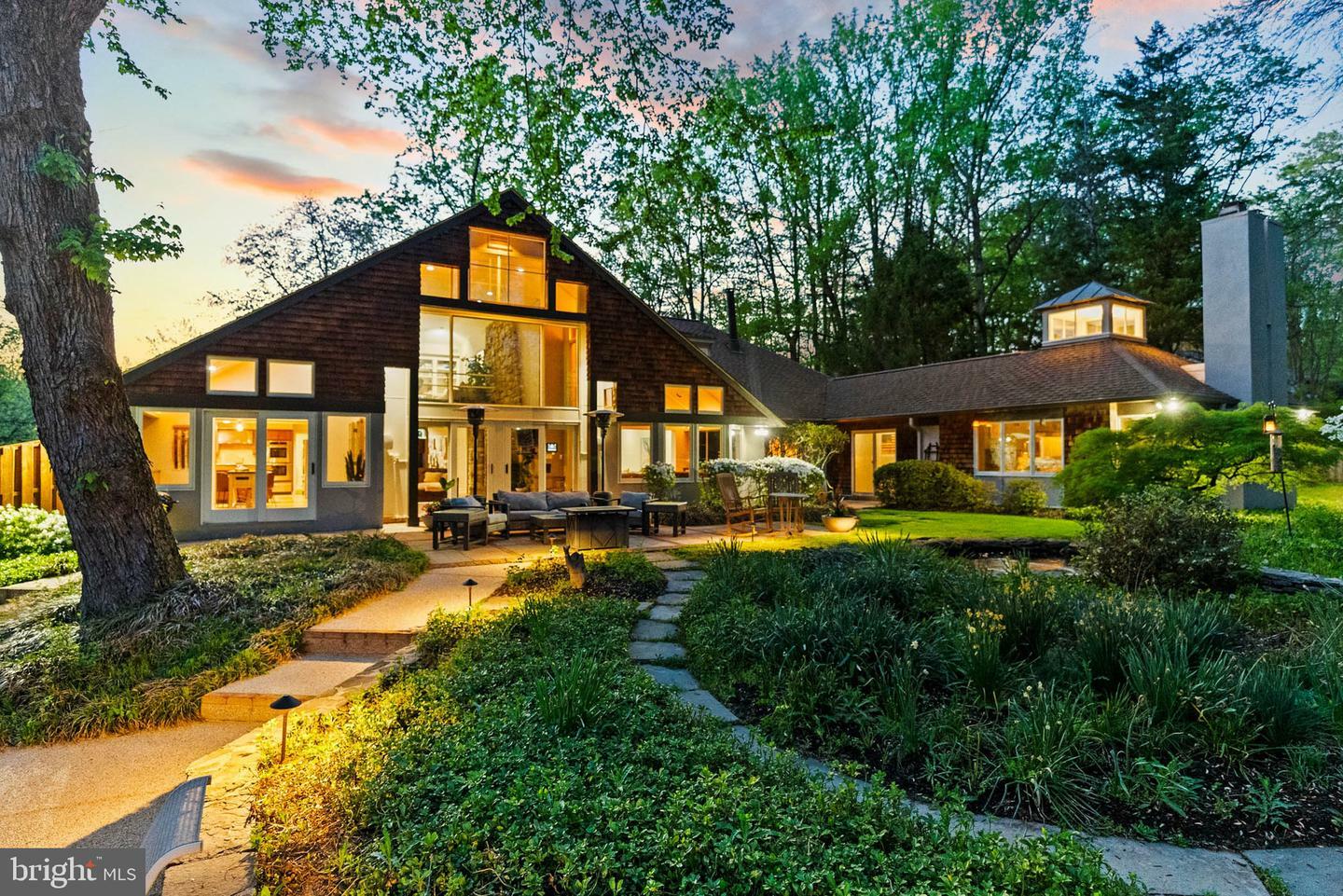 Property Photo: 8901 Potomac Station Lane MD 20854