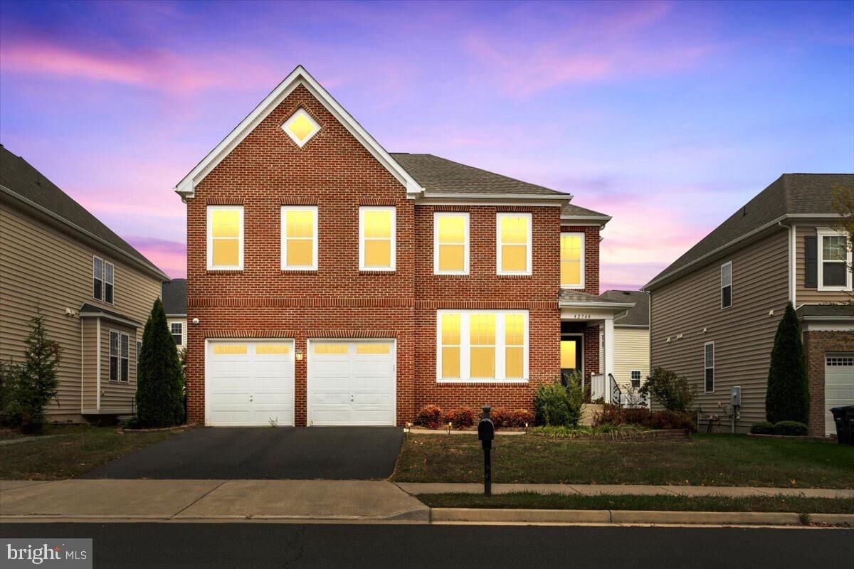 Property Photo: 42344 Abney Wood Drive VA 20152