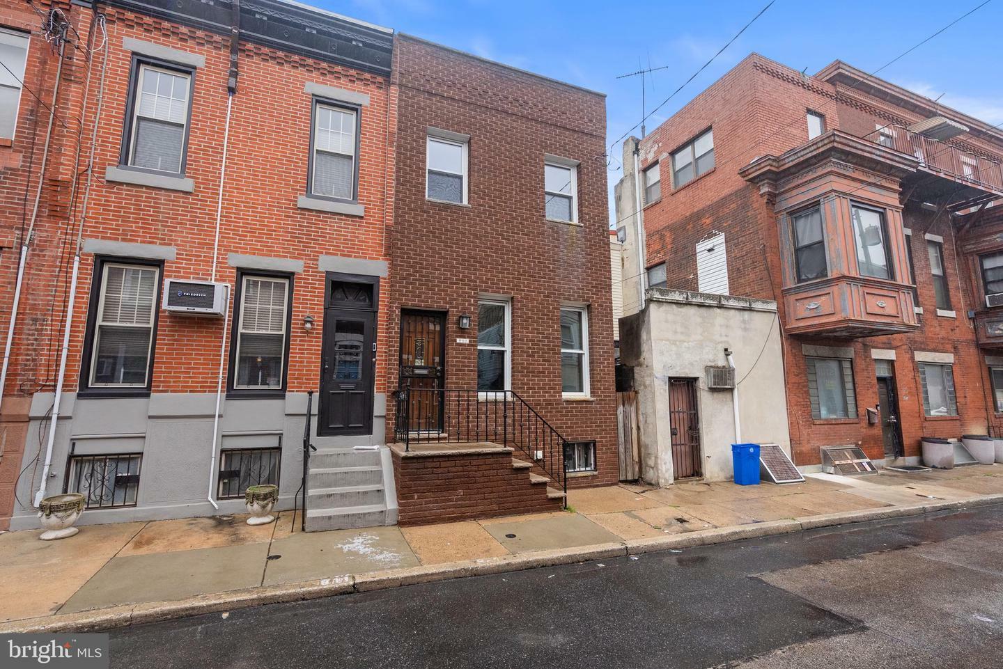 Property Photo:  809 Wilder Street  PA 19147 