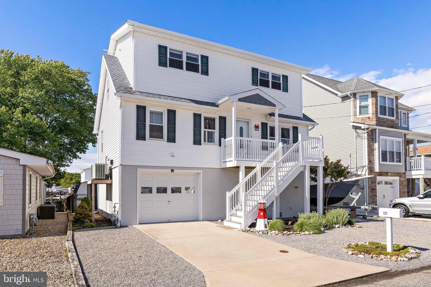 Property Photo: 121 E Brig NJ 08087