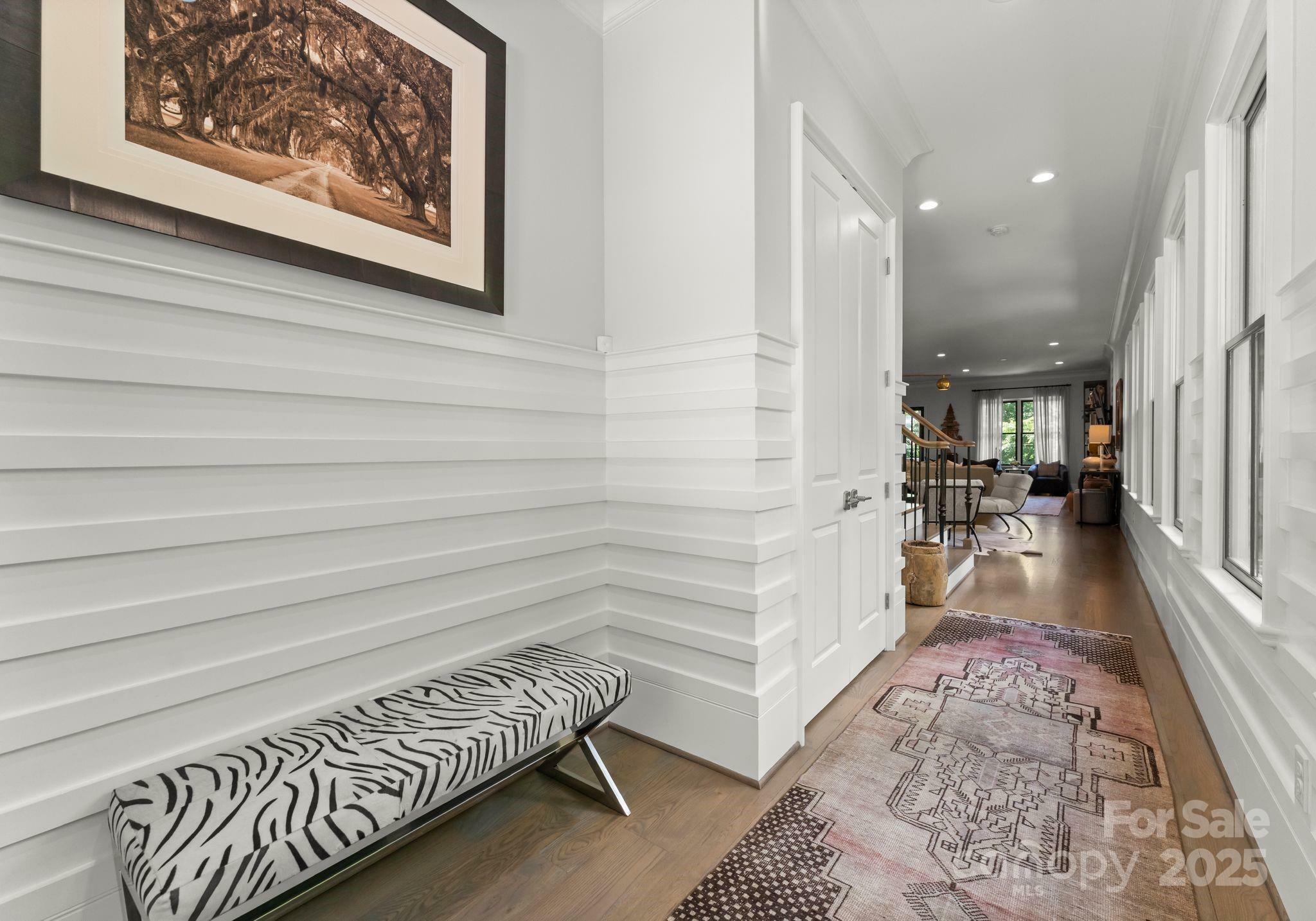 Property Photo: 1160 S Kings Drive NC 28207