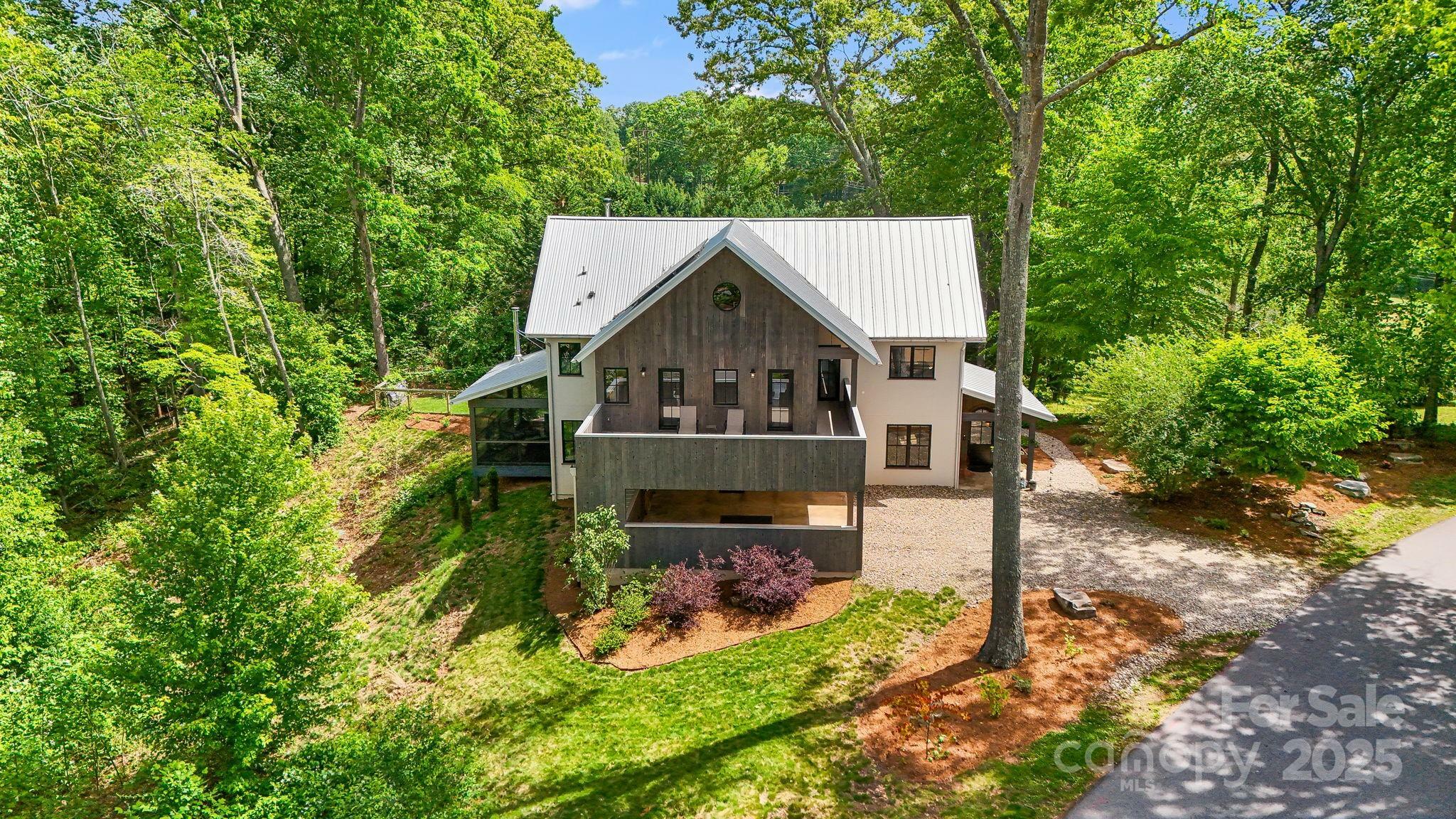 Property Photo:  7 Bee Balm Way  NC 28804 