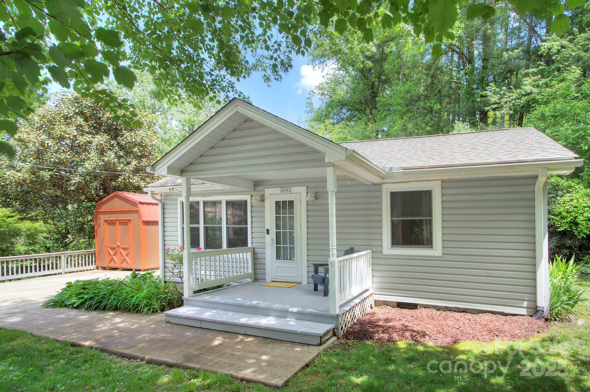 Property Photo: 304 White Pine Drive NC 28739
