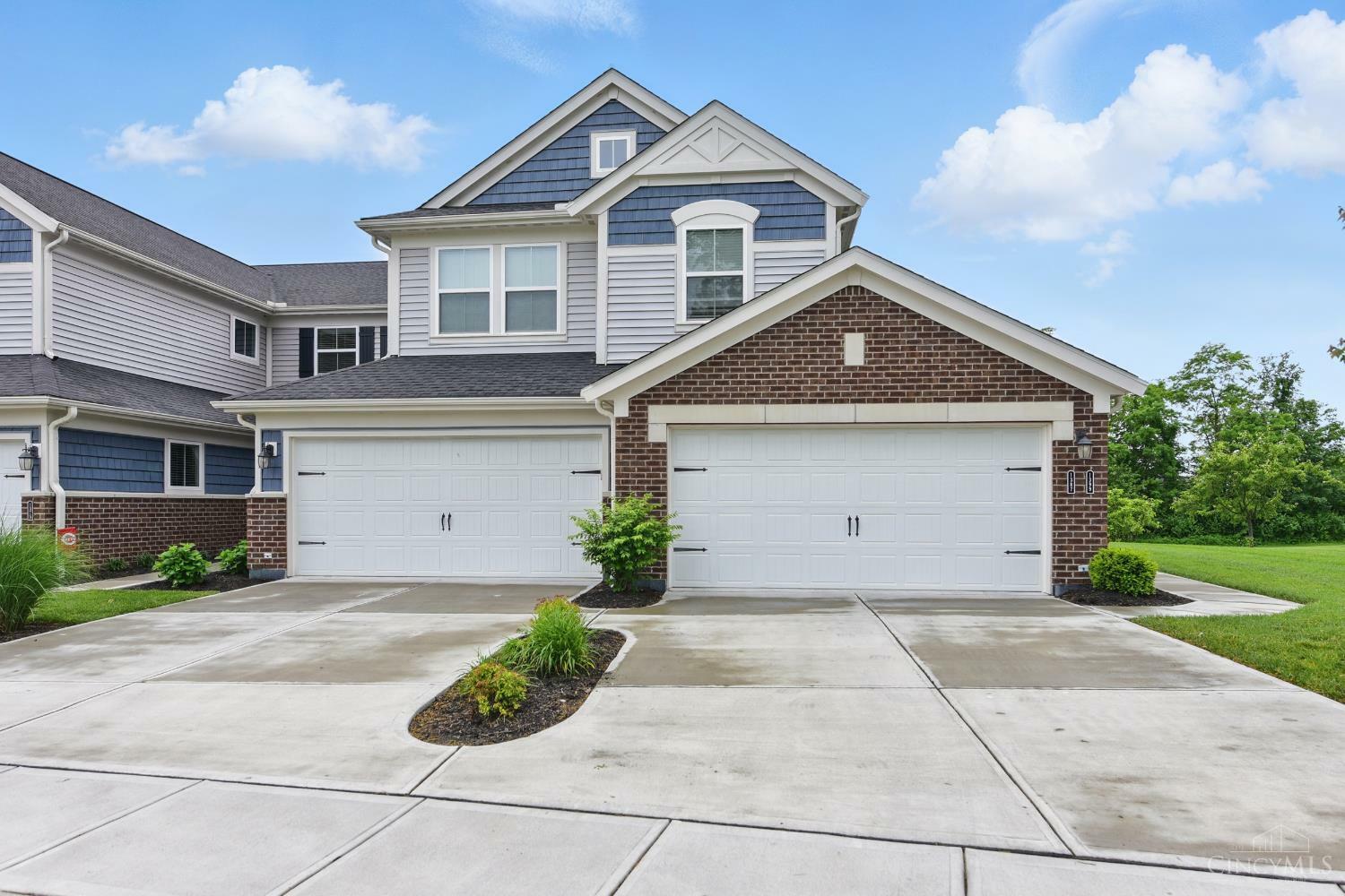 Property Photo: 1387 Lake Run Drive OH 45036