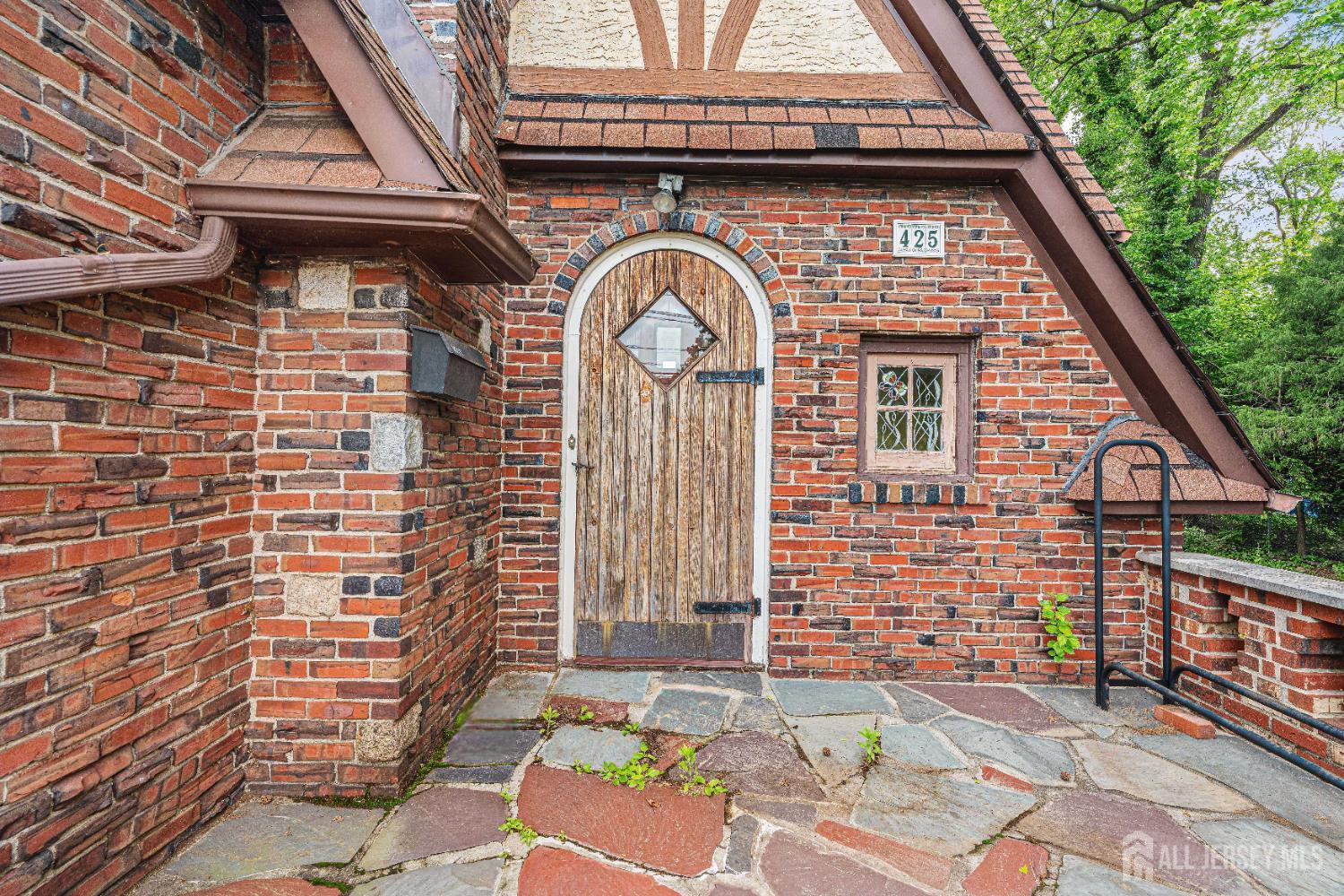 Property Photo: 425 Grove Avenue NJ 08840