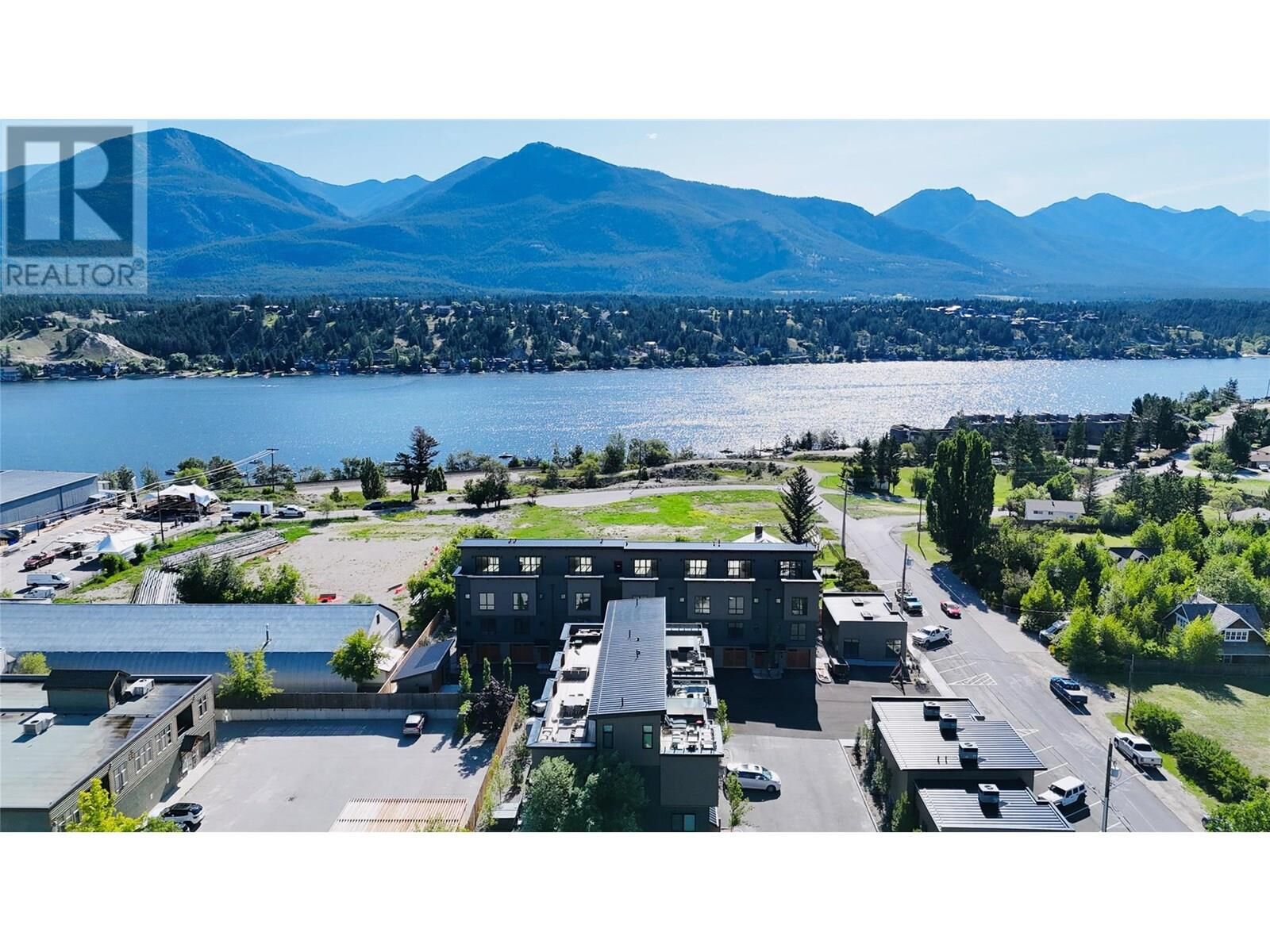 Property Photo: 510 14th Street 401 BC V0A 1K0