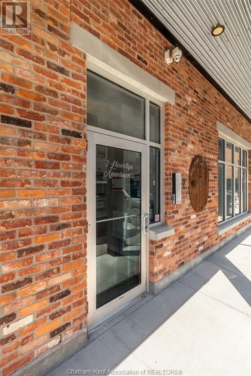 Property Photo: 140 King Street West 301 ON N7M 1E3