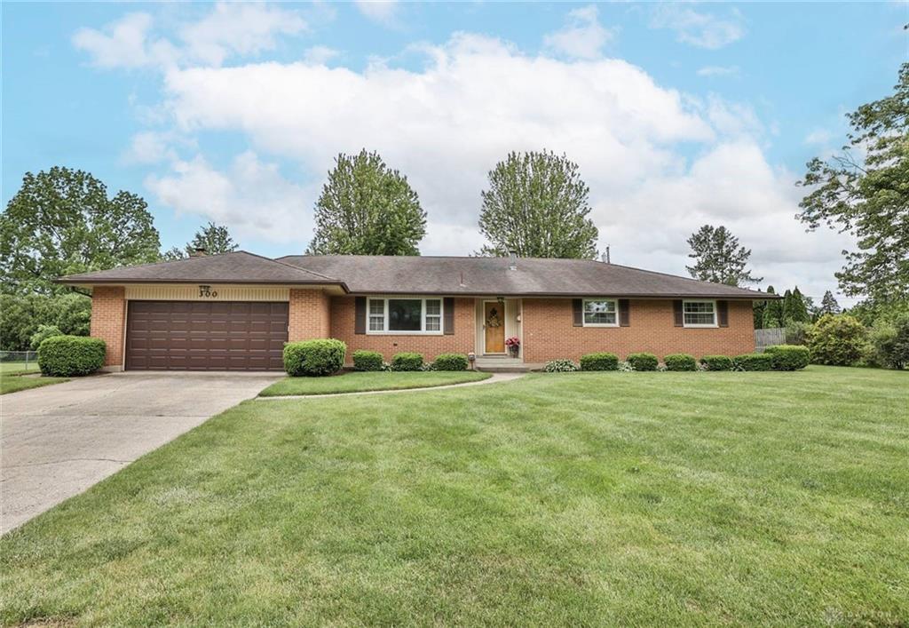 300 Magnolia Avenue  Englewood OH 45322 photo