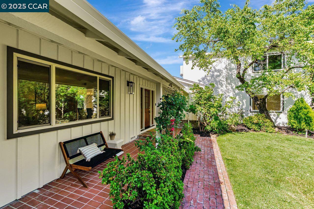 Property Photo: 3338 Carlyle Ter CA 94549