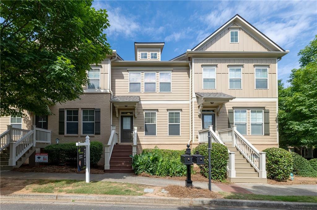 Property Photo: 4400 Village Field Place GA 30024