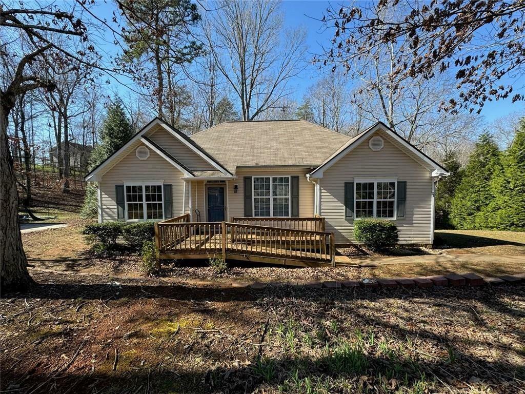 Property Photo: 71 Toto Creek Drive W GA 30534