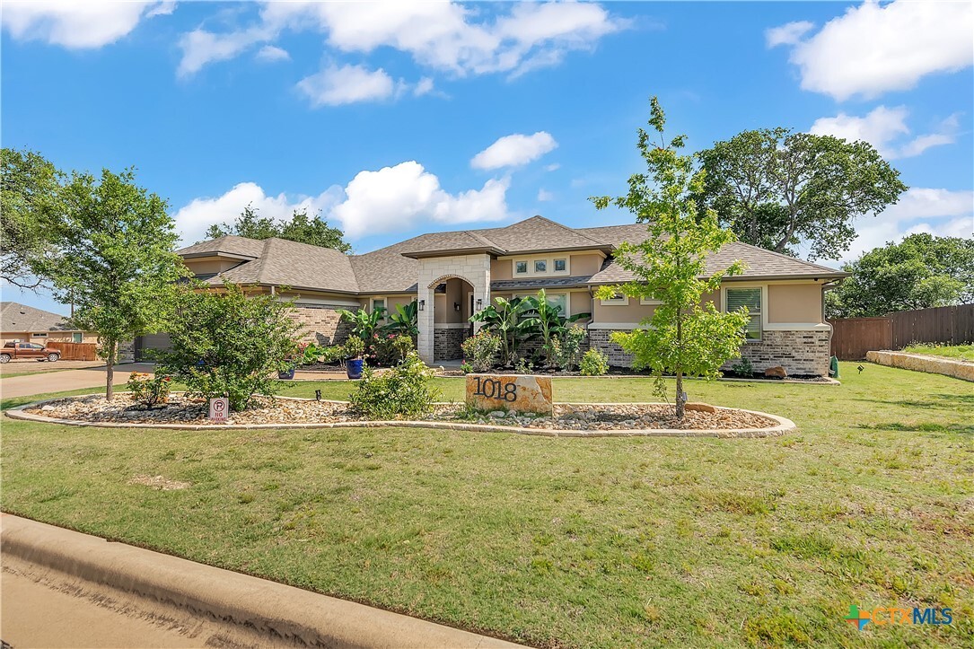 Property Photo: 1018 Bald Eagle Drive TX 76559