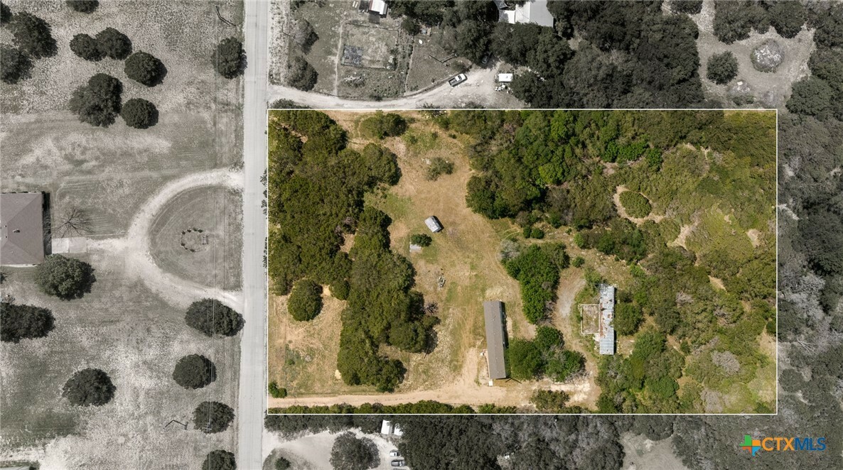 Property Photo: 894 County Road 4804 TX 76522
