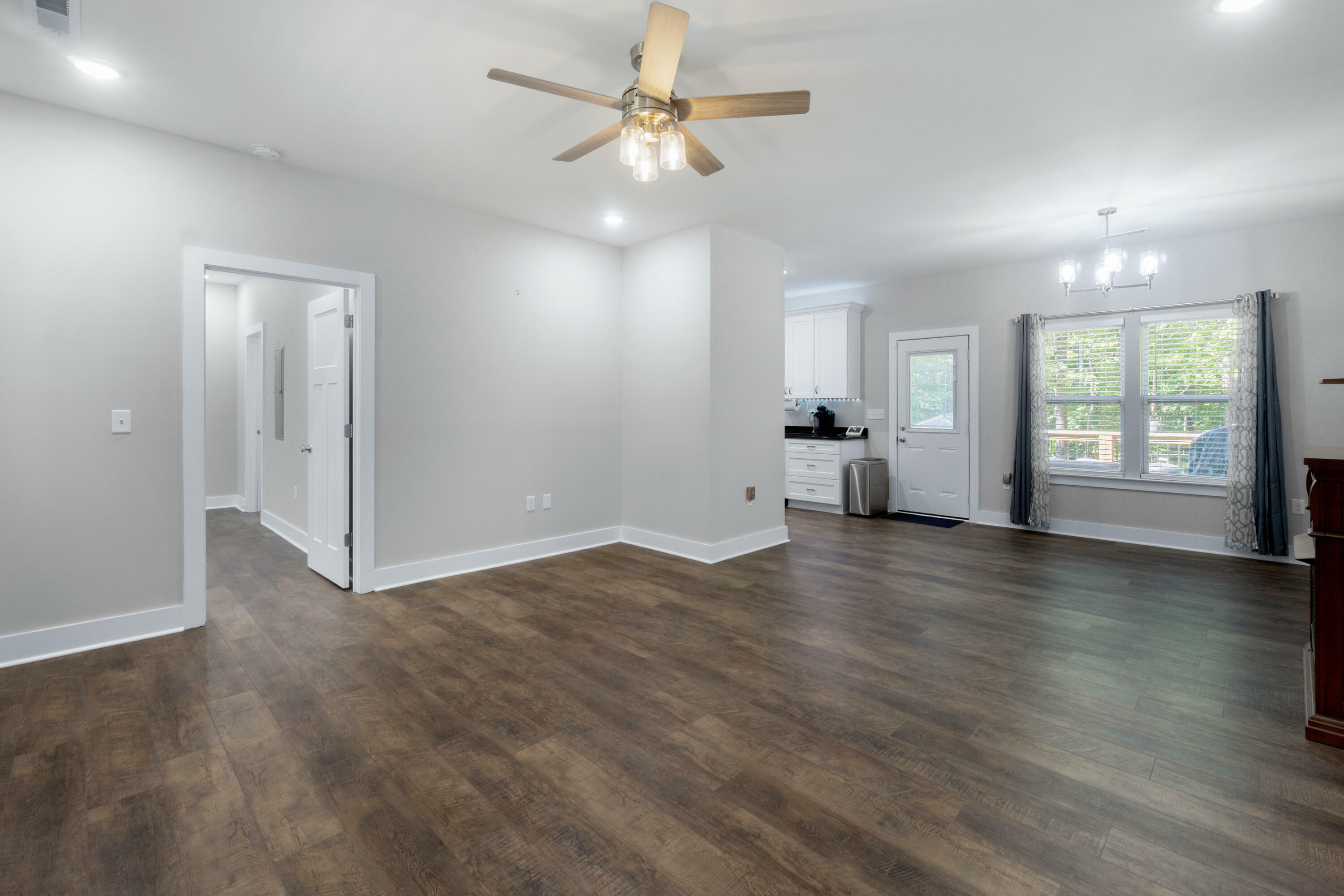 Property Photo:  141 Woodland Way  TN 37377 