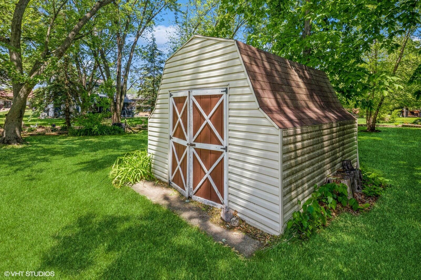 Property Photo: 8472 Porter Place IN 46307