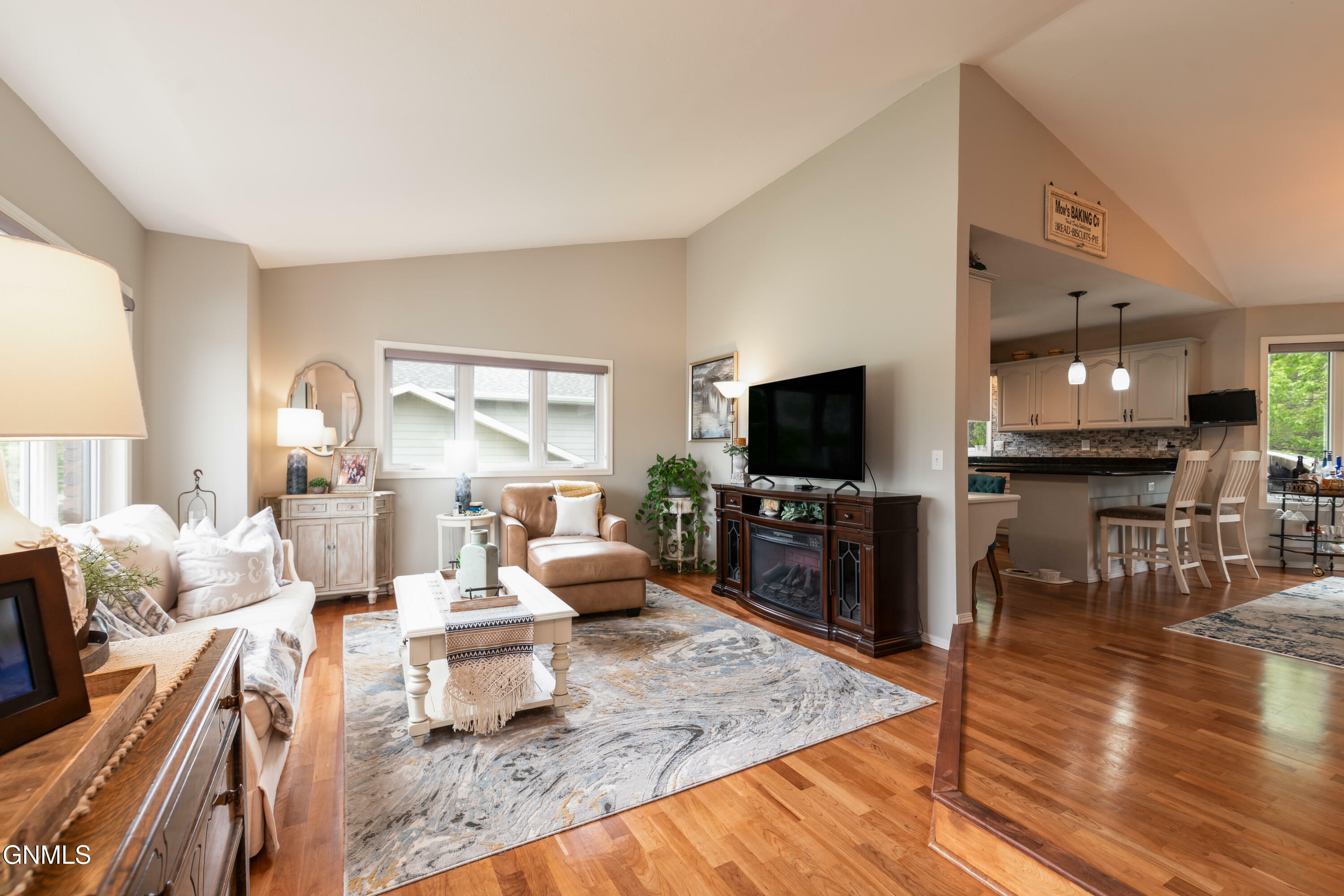 Property Photo: 2044 Bell Street ND 58501