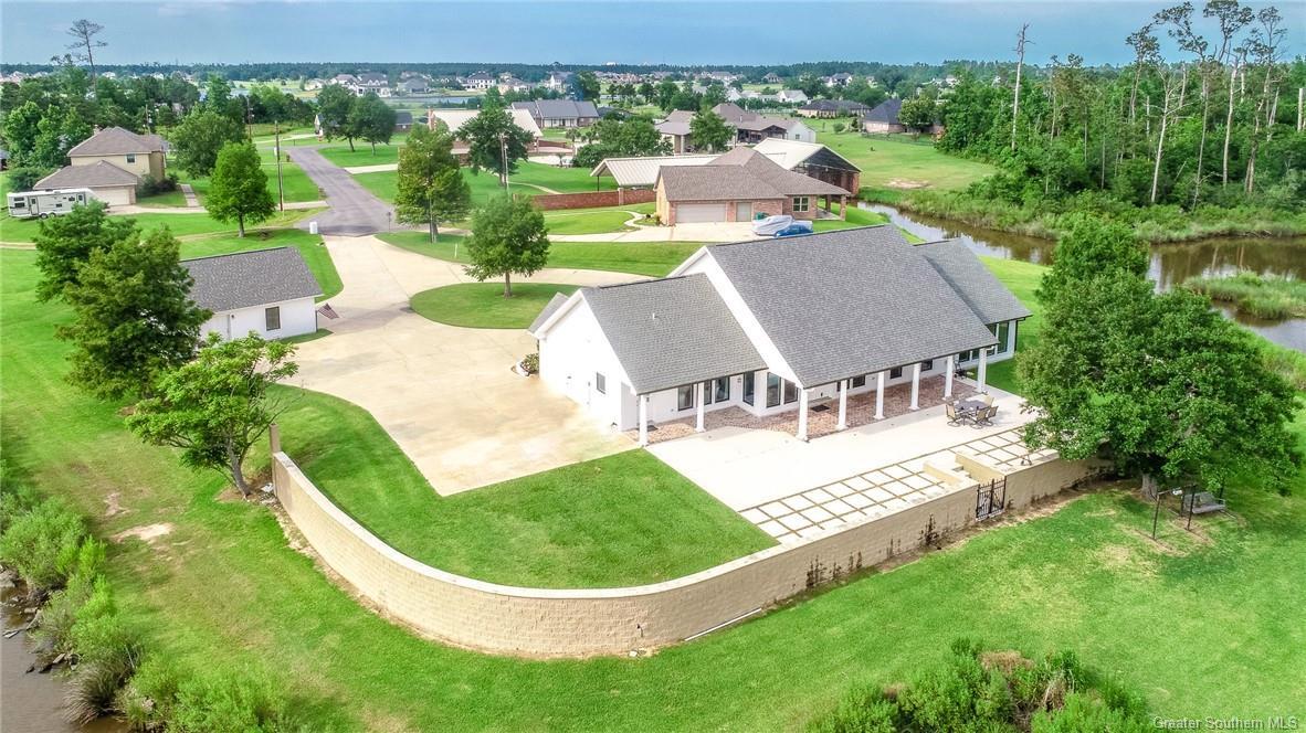 Property Photo:  7012 Captains Cove  LA 70605 